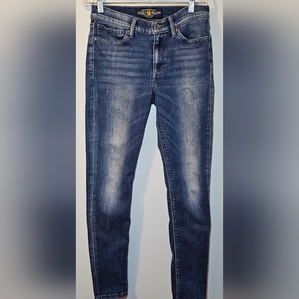 Lucky Brand Jeans Womens Size 4/27X 29 Brooke Legging Jean Blue Jean Distressed